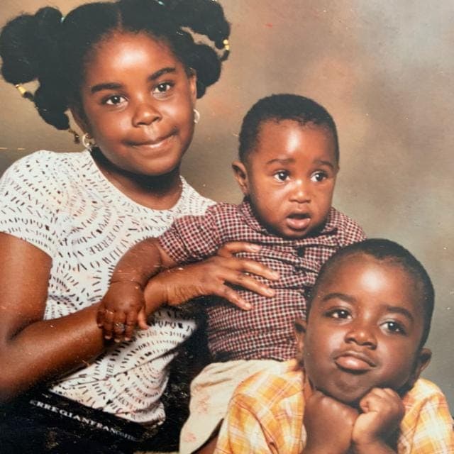 Familiefoto uit de tijd waarin de traditie achter Heart of the Holidays begon